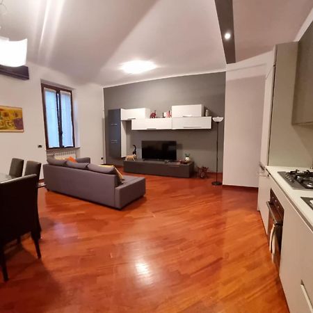 La Casa Di Cris - Milano, Appartamento Zona Sempione Buitenkant foto